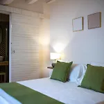 ベッド・アンド・ブレックファスト Luxury Maison Madre In The Historic Center Of アヴォラ