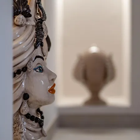ベッド・アンド・ブレックファスト Luxury Maison Madre In The Historic Center Of アヴォラ
